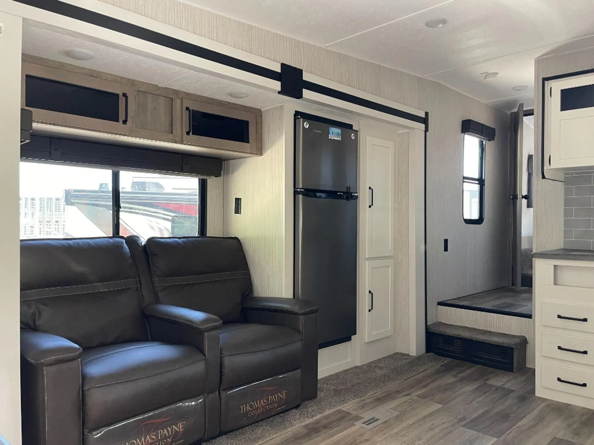 2022 Palomino Puma 265RDS dealer photo 5 from Midwest Campers & RV