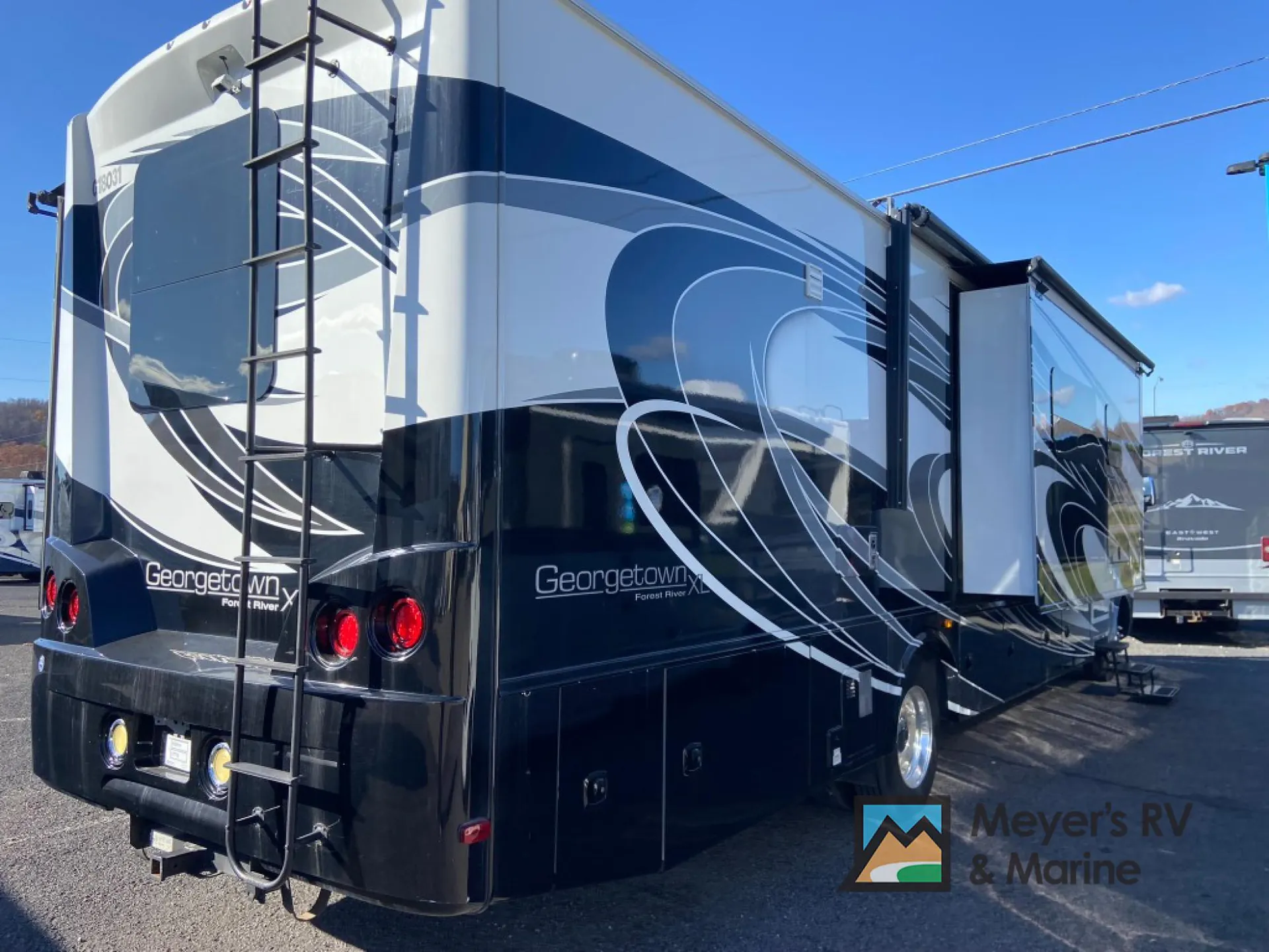 2018 Forest River Georgetown XL 377TS - Photo 3