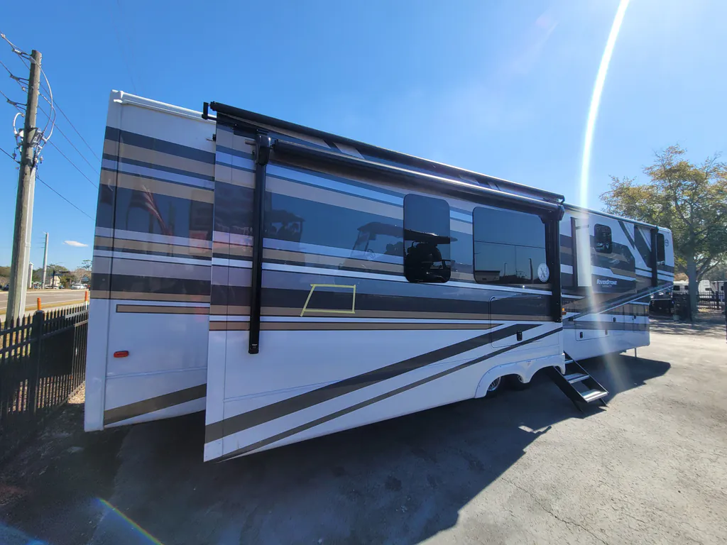 2026 Forest River Riverstone Legacy 43BFC, Photos photo 3