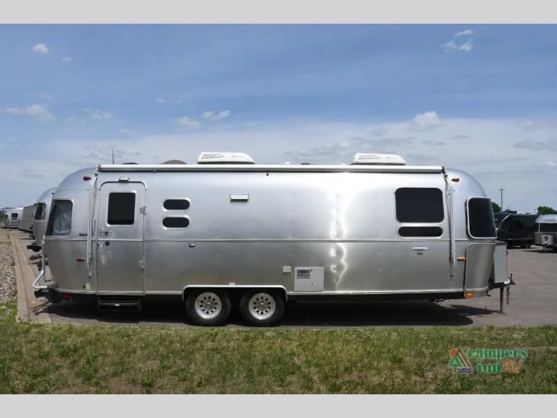 2014 Airstream International 27FB - Photo 3