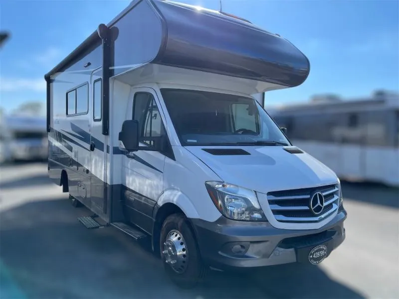 2020 Winnebago Vita 24P - Photo 2