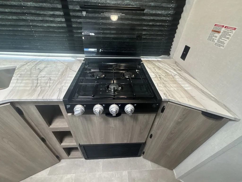 2026 Forest River Airelume 325, Photos photo 11