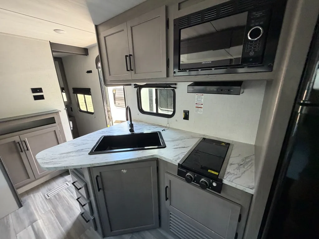 2025 Keystone Hideout Sport Double 261BH, Photos photo 16
