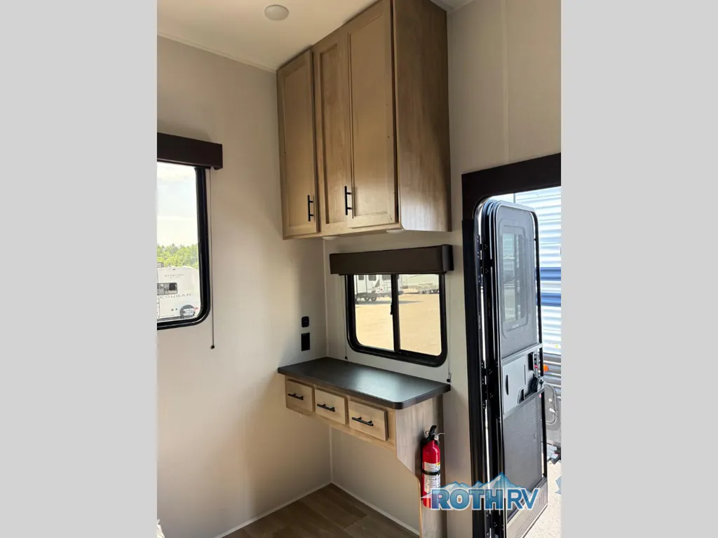 2027 Forest River Cherokee Timberwolf 39DC, Photos photo 8