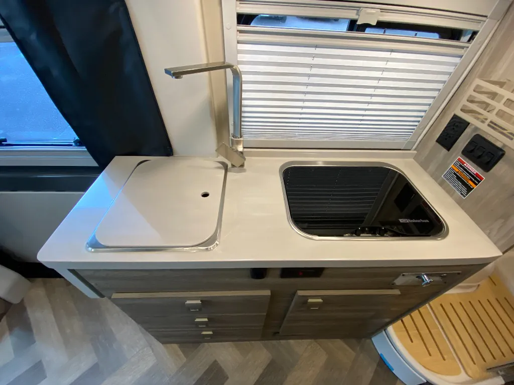 2025 Winnebago Travato 59G, Photos photo 21