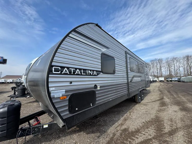 2026 Coachmen Catalina Legacy Edition 273DBHCK, Photos photo 4