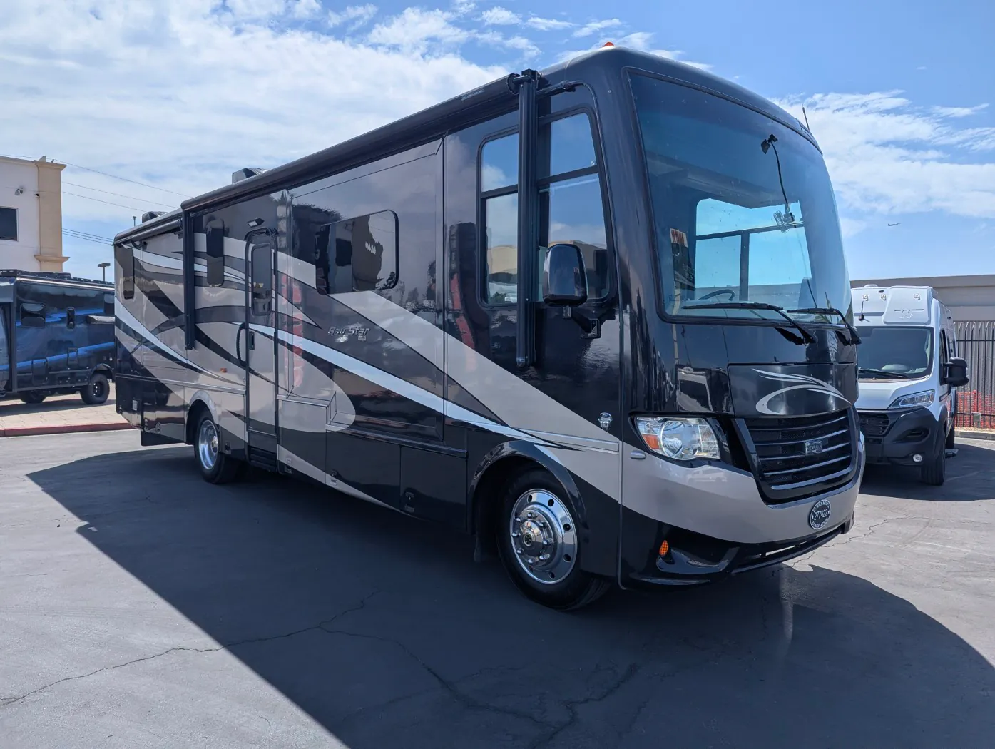 2016 Newmar Bay Star 3403 - Photo 2