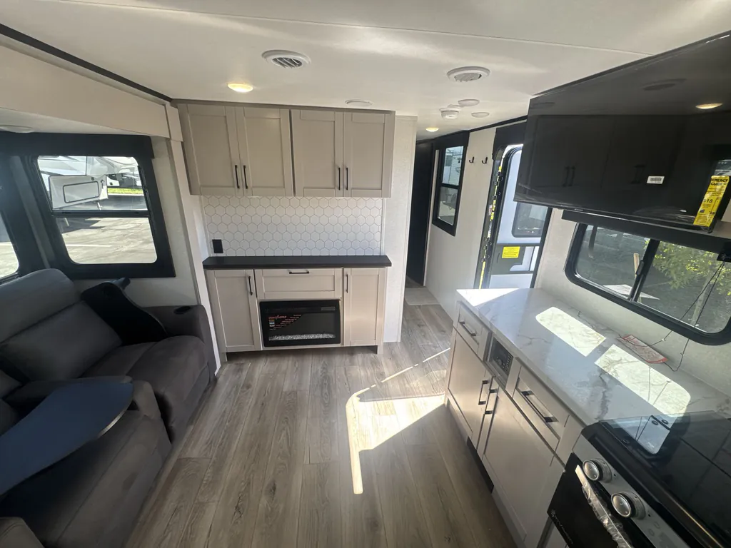 2026 Jayco Jay Feather 29QBH, Photos photo 11