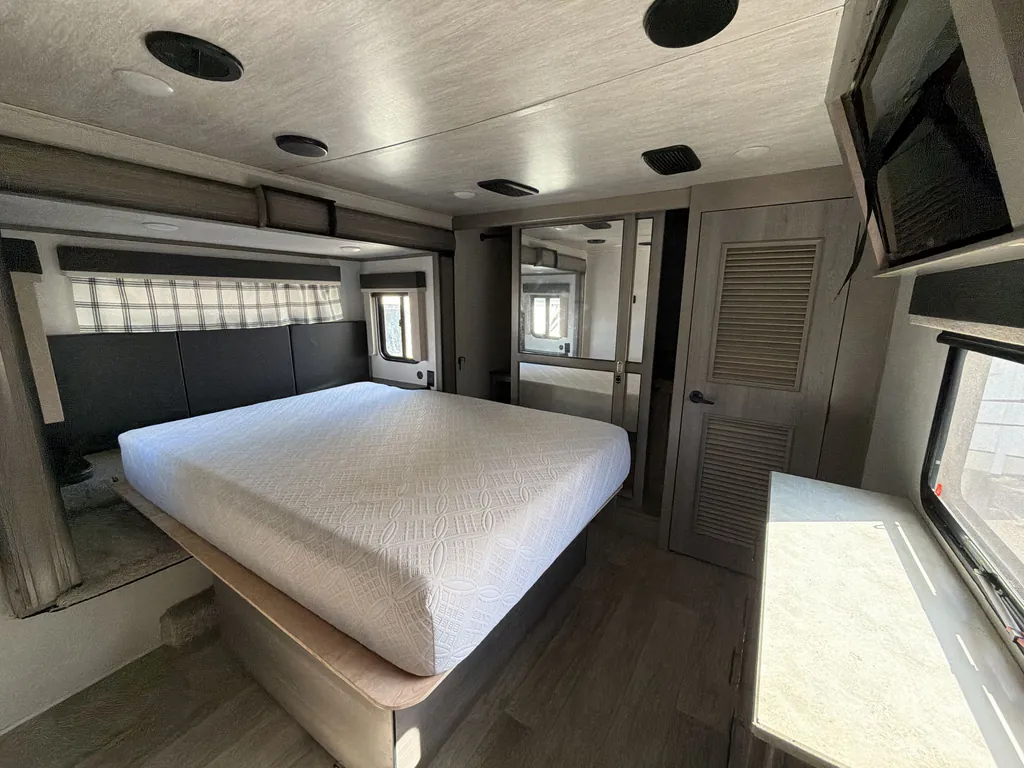 2021 Keystone Montana 3231CK, Photos photo 14