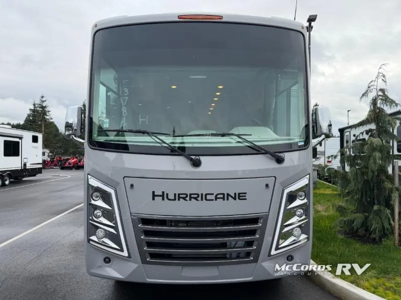 2026 Thor Motor Coach Hurricane 29L - Photo 3
