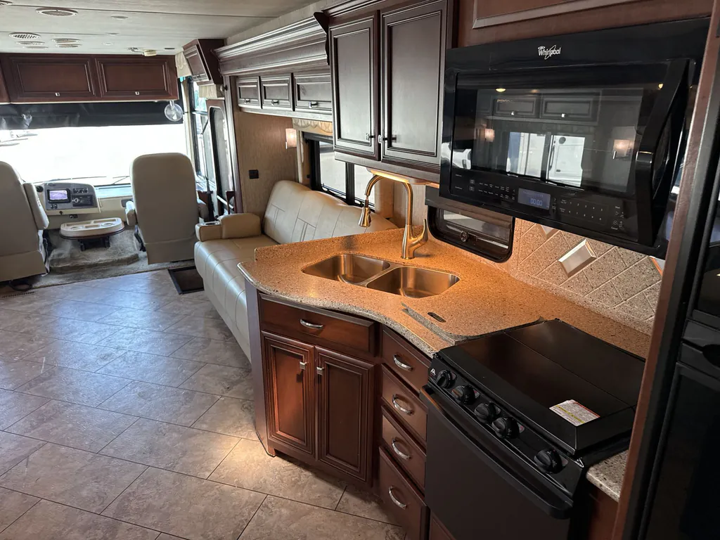 2016 Newmar Bay Star 3518, Photos photo 23