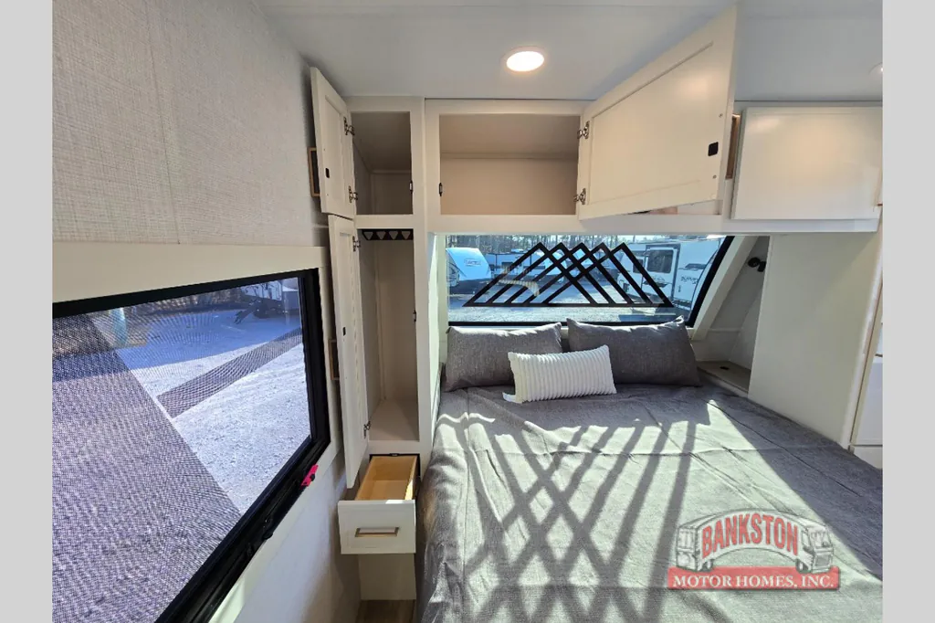 2026 Brinkley Model I 235, Photos photo 29