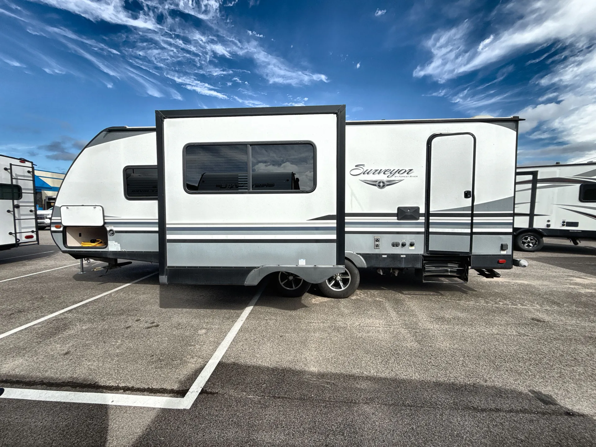 2018 Forest River Surveyor 247BHDS — off campside