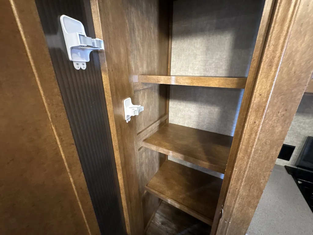 2019 Forest River Sabre 36BHQ, Photos photo 13