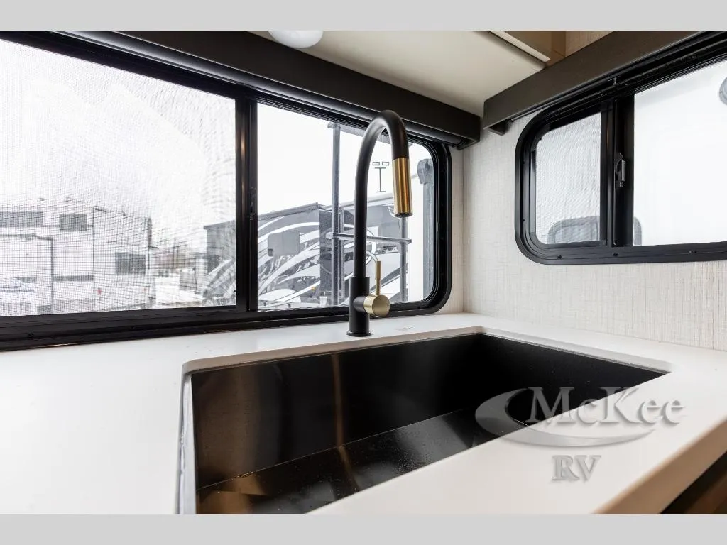 2026 Keystone Cougar Half-Ton 22MLS - Photo 4