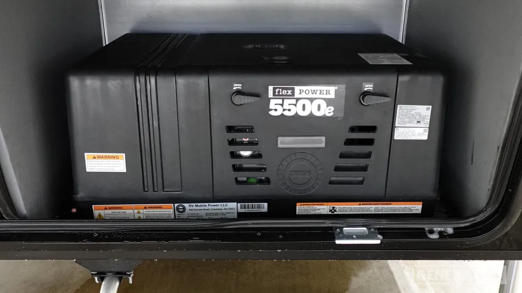 2026 Brinkley Model G 4000, Photos photo 39