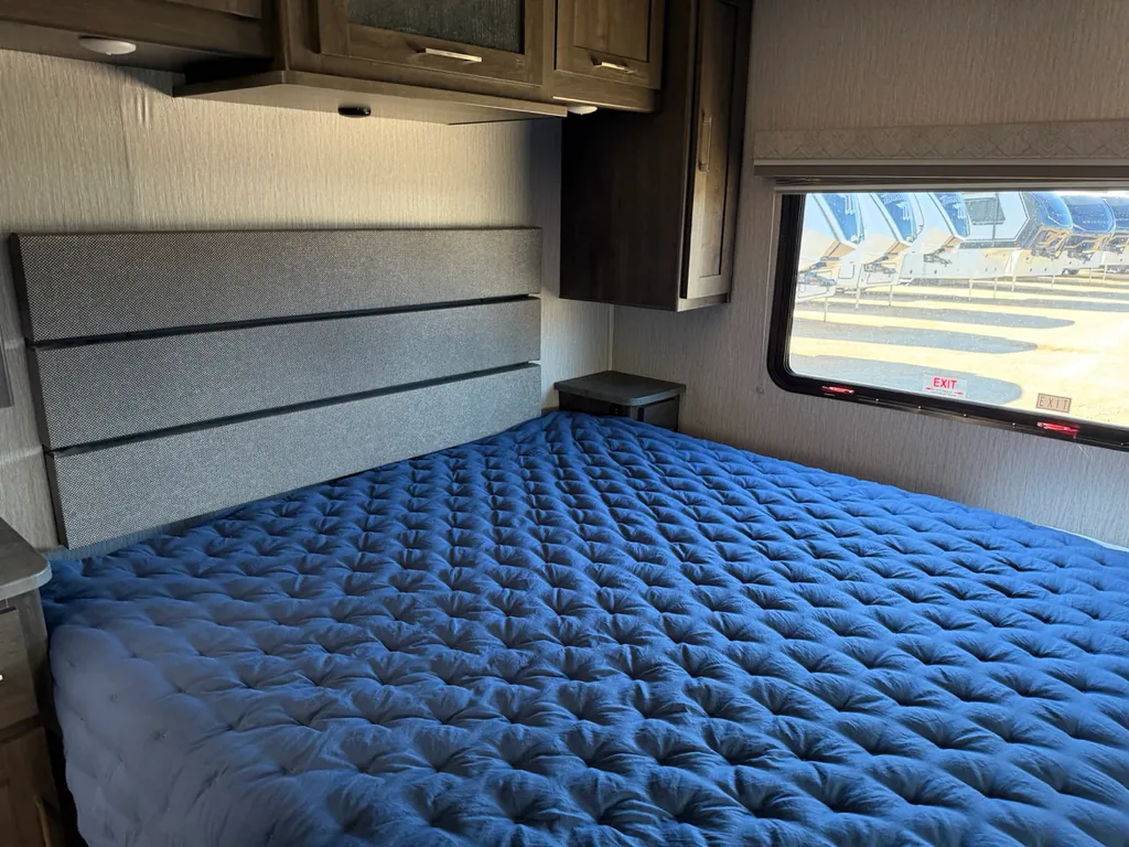 2023 Coachmen Pursuit 31BH, Photos photo 18