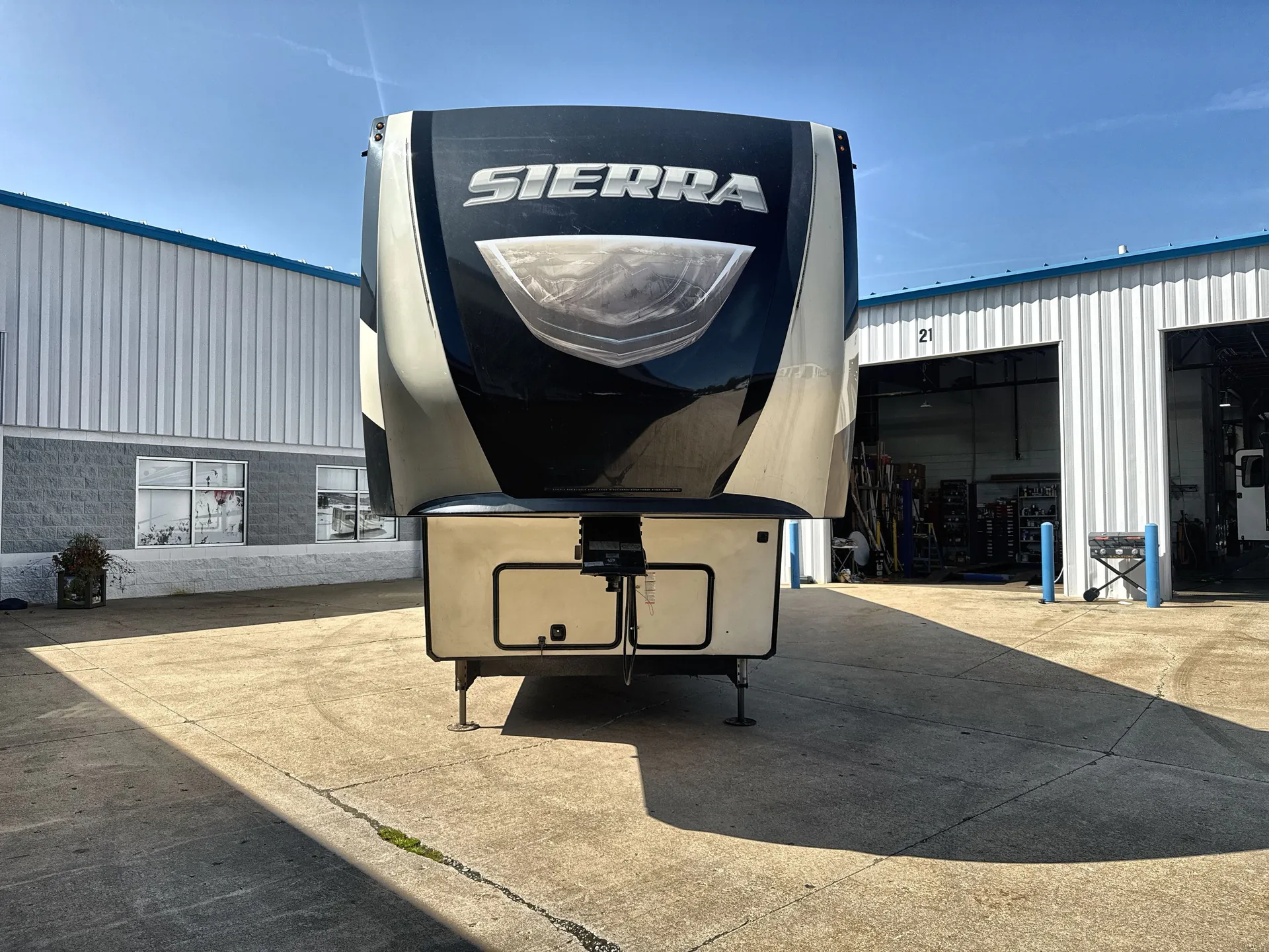 2020 Forest River Sierra 372LOK — front