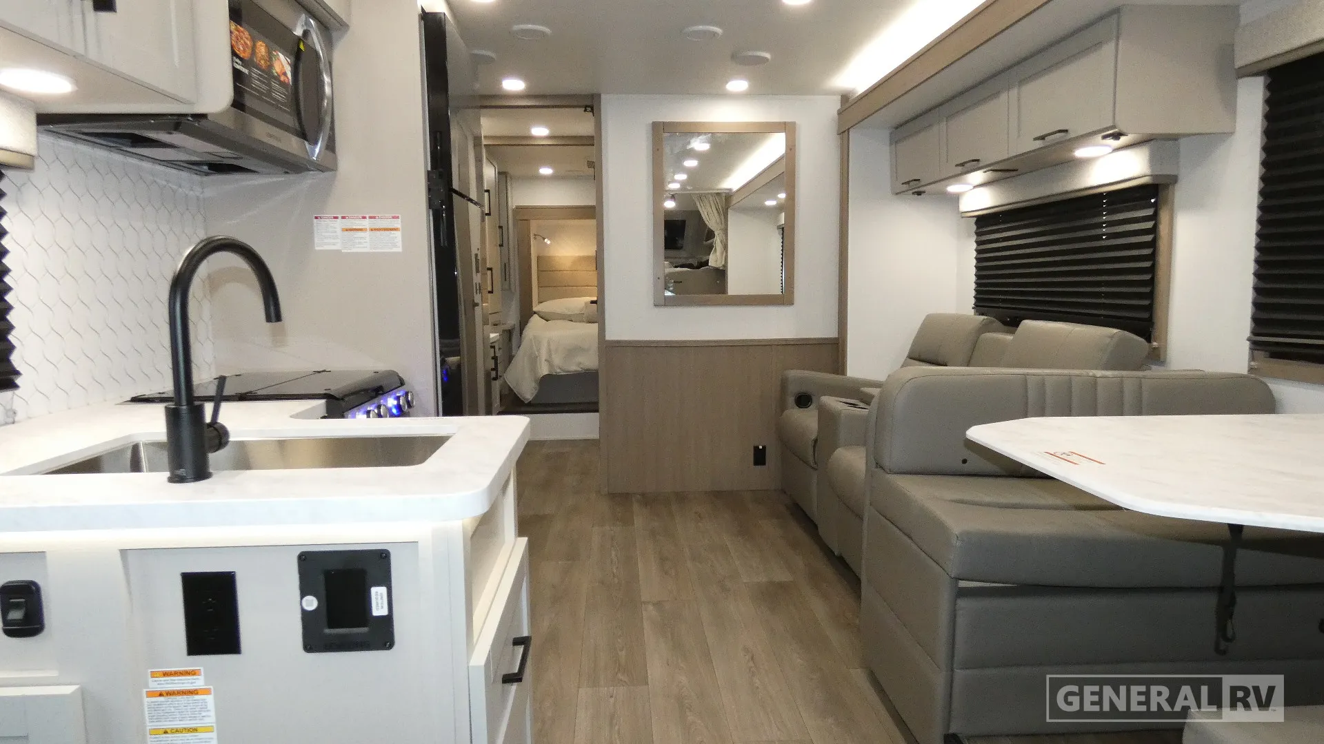 2026 Entegra Coach Odyssey 30Z - Photo 3