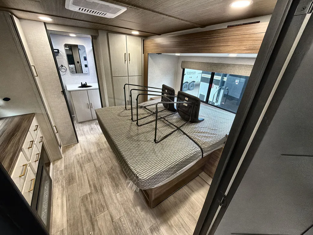 2026 Forest River Vibe Extreme Lite 2500FIK, Photos photo 3