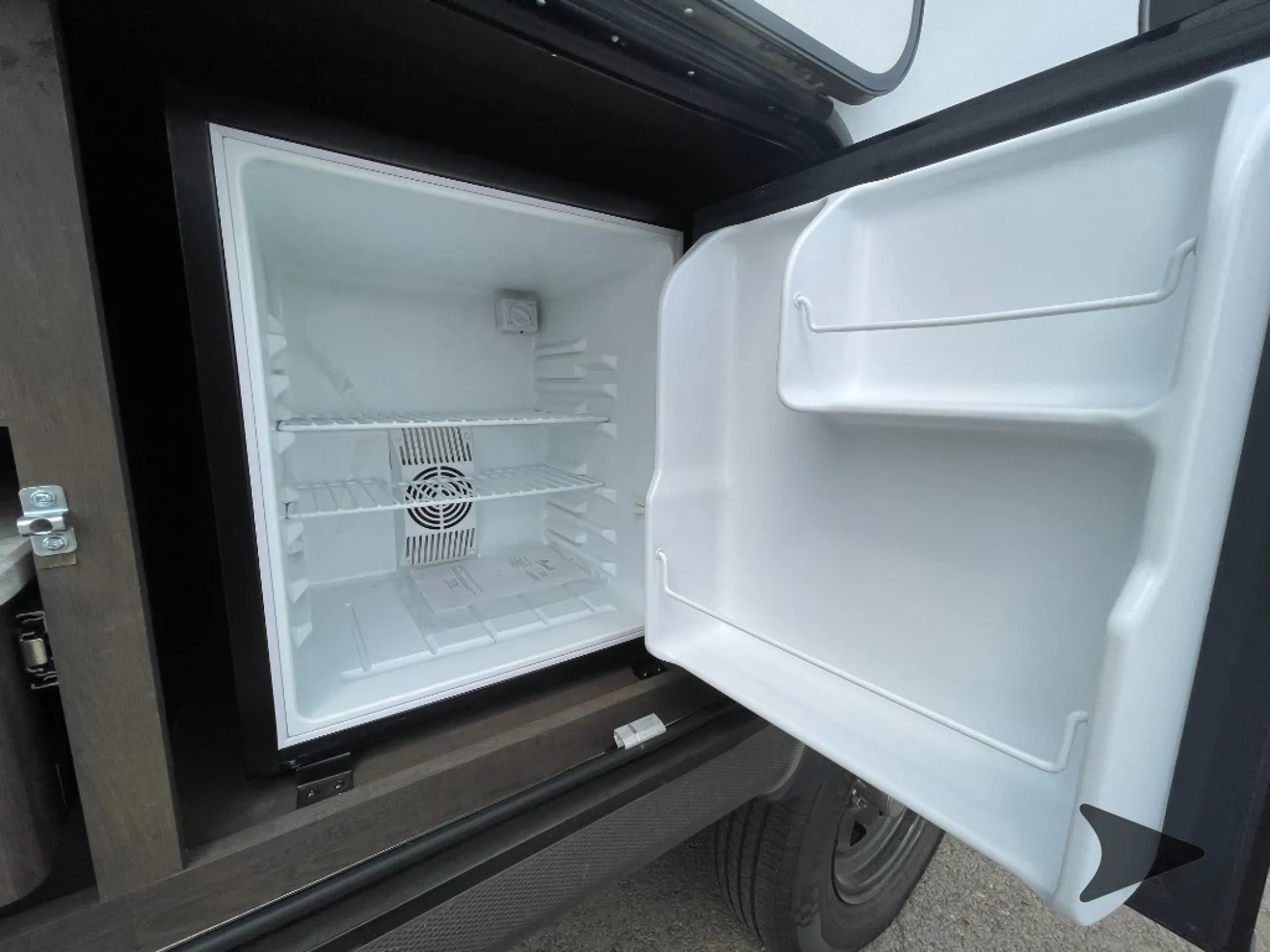 2020 Dutchmen Coleman Light LX 2125BH - Photo 3