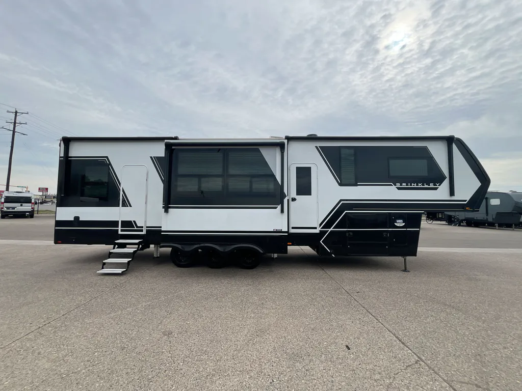 2024 Brinkley Model G 3500, Photos photo 5