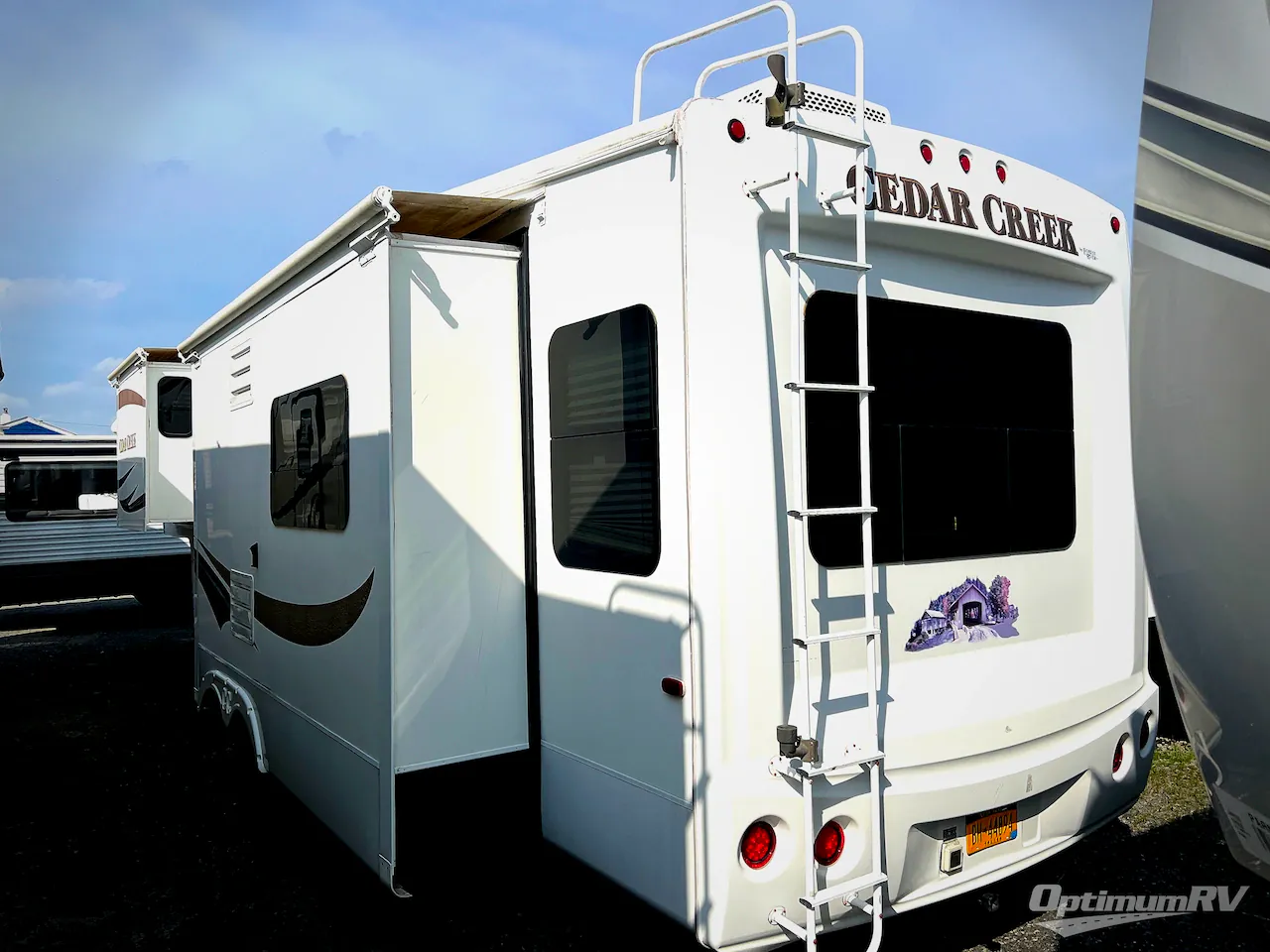 2011 Forest River Cedar Creek 34RLSA - Photo 4