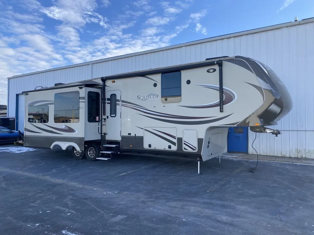 2016 Grand Design Solitude 369RL - Photo 2