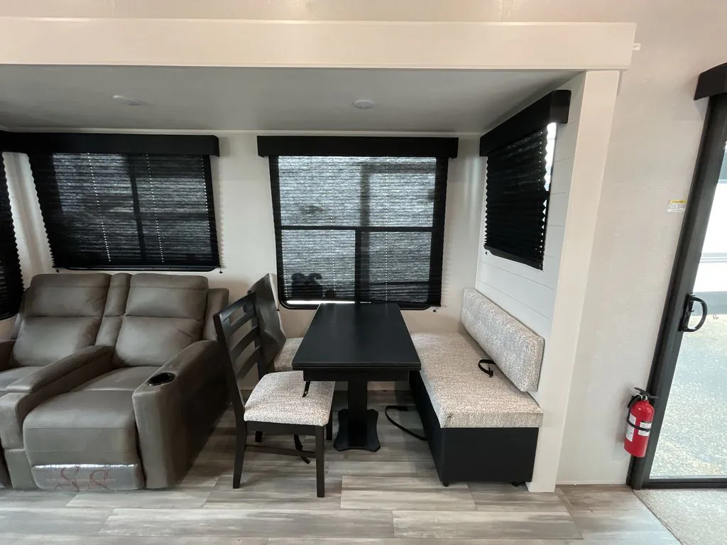 2026 Jayco Jay Flight Bungalow 401LOFT DS, Photos photo 10