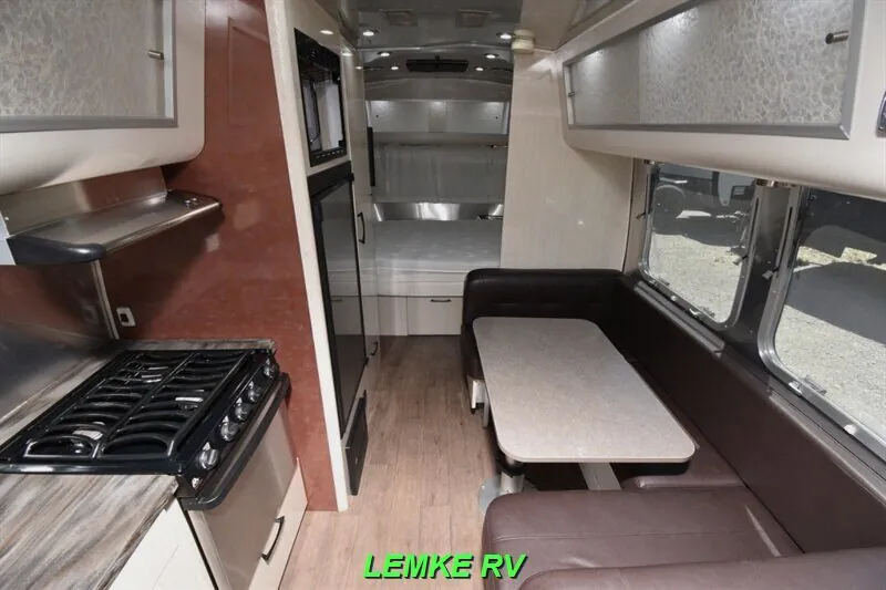 2018 Airstream International Serenity 23FB - Photo 3