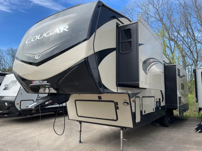 2019 Keystone Cougar 315RLS - Photo 4