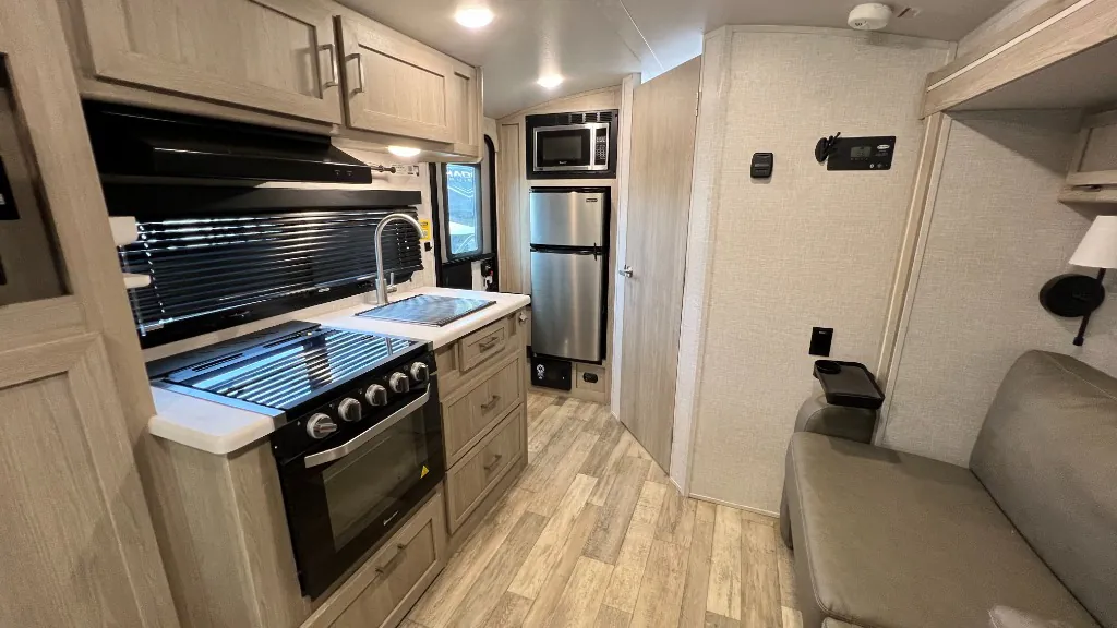 2022 Forest River Rockwood Geo Pro 19FBS — Photo 7