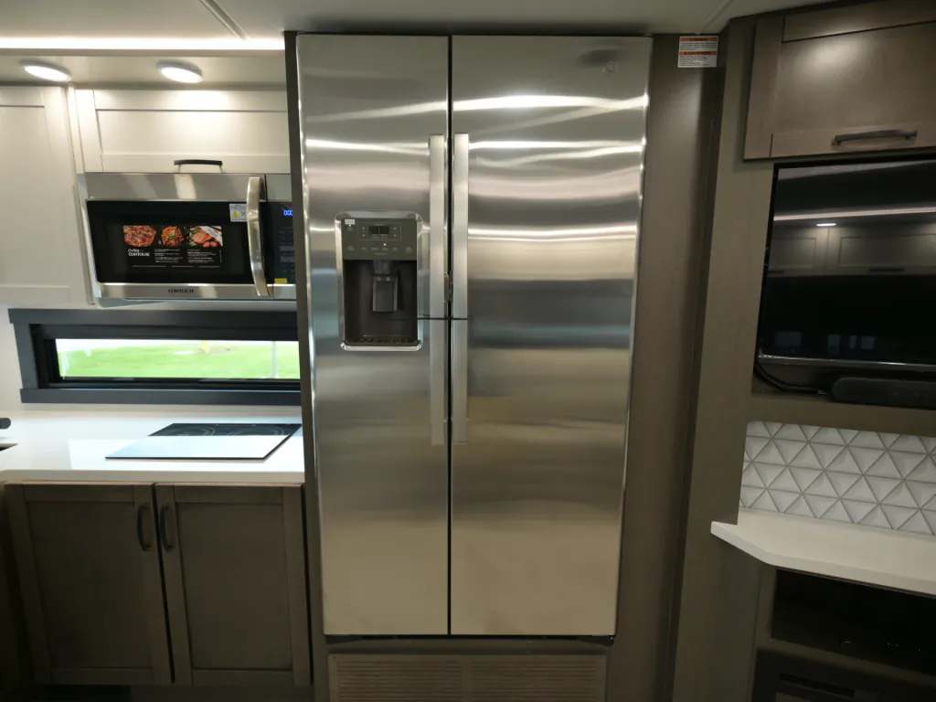 2027 Entegra Coach Accolade 37K, Photos photo 12