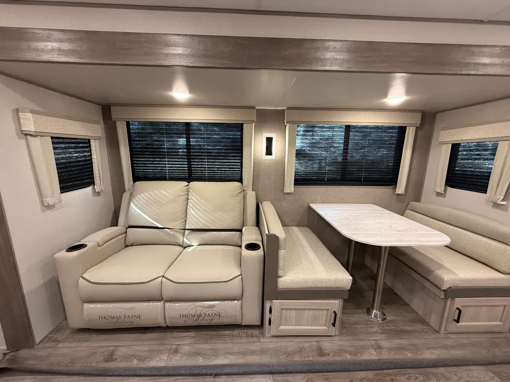2024 Coachmen Catalina Legacy Edition 283FEDS, Photos photo 11
