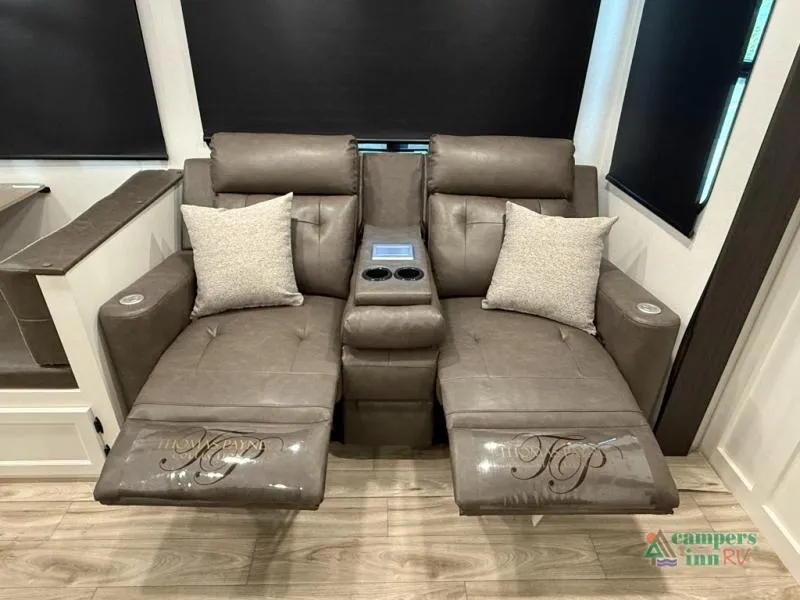 2027 Venture RV SportTrek Touring Edition 343VIB - Photo 3