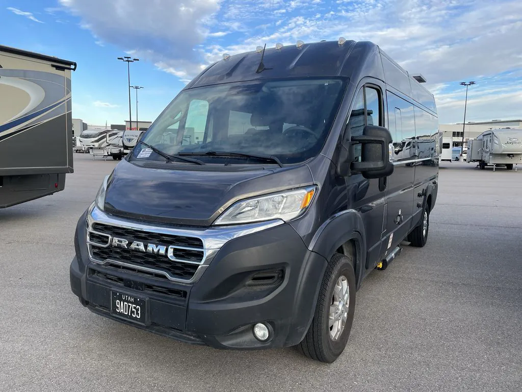 2024 Thor Motor Coach Twist 2LB - Photo 3
