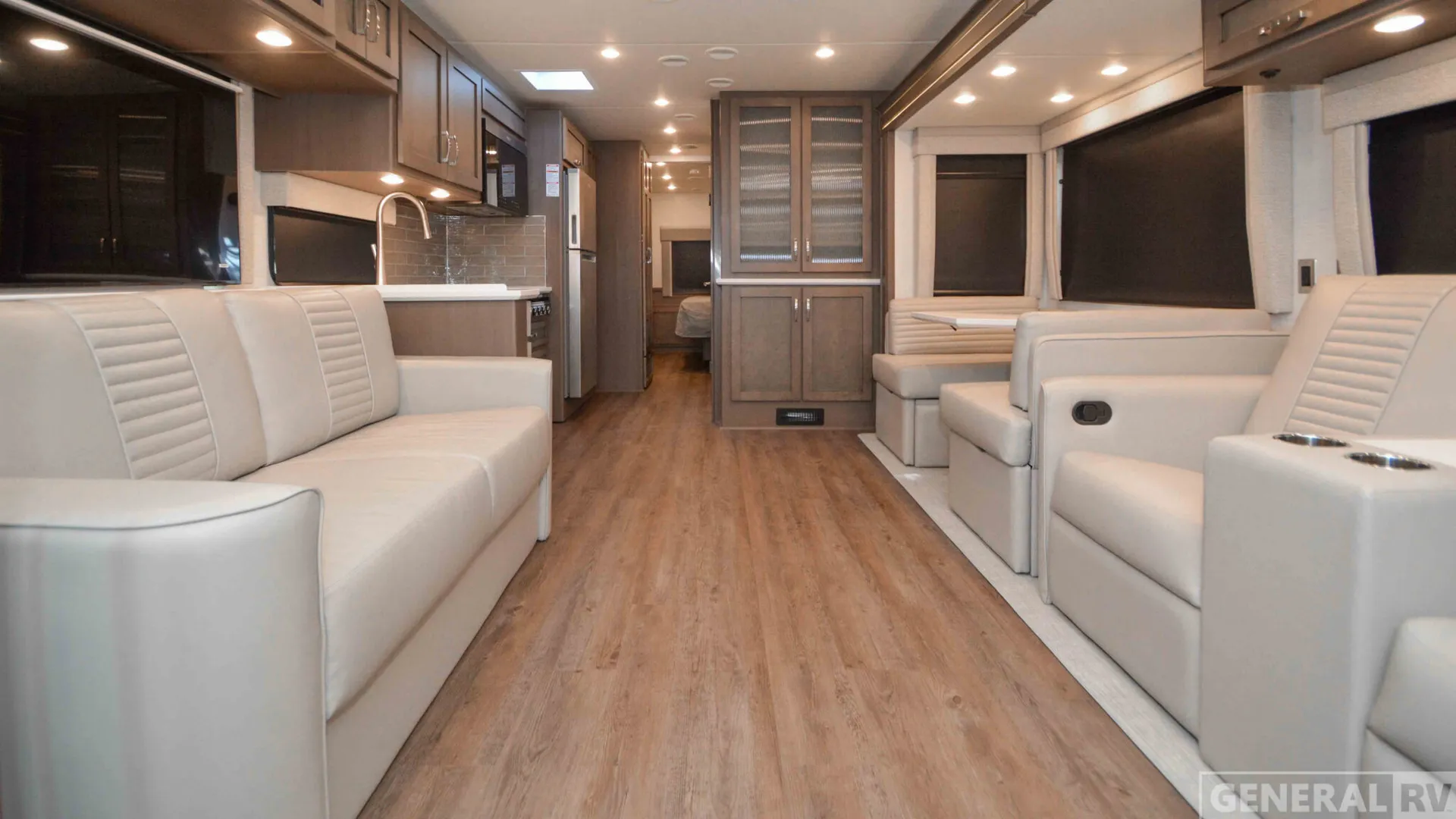 2026 Newmar Bay Star 3626 - Photo 3