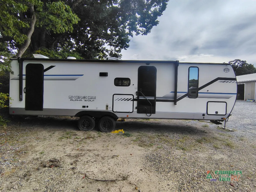 2025 Forest River Cherokee Alpha Wolf 26DBH, Photos photo 5