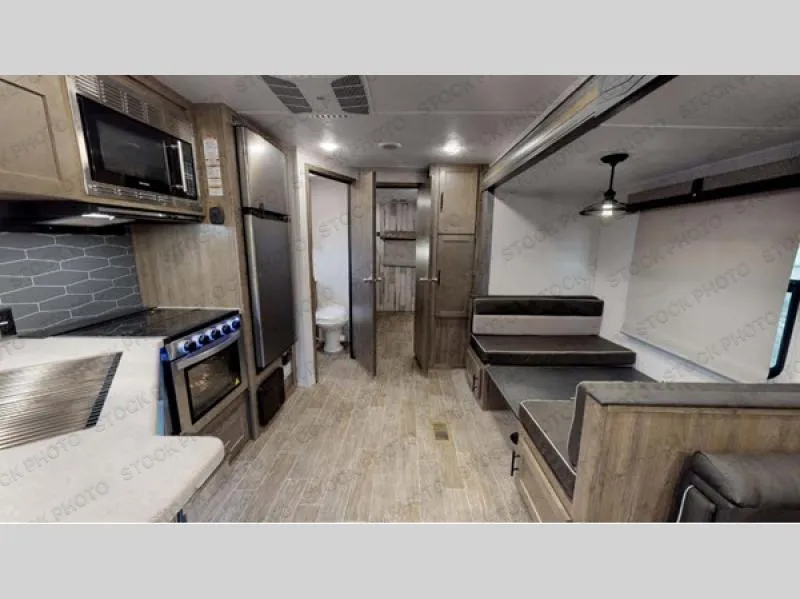 2020 Palomino Puma 32BHQS - Photo 3