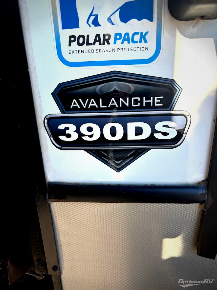 2022 Keystone Avalanche 390DS, Photos photo 4