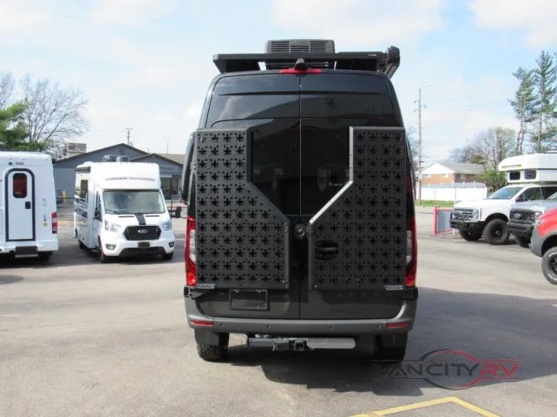 2025 Storyteller Overland Storyteller Overland DARKMODE OG - Photo 4