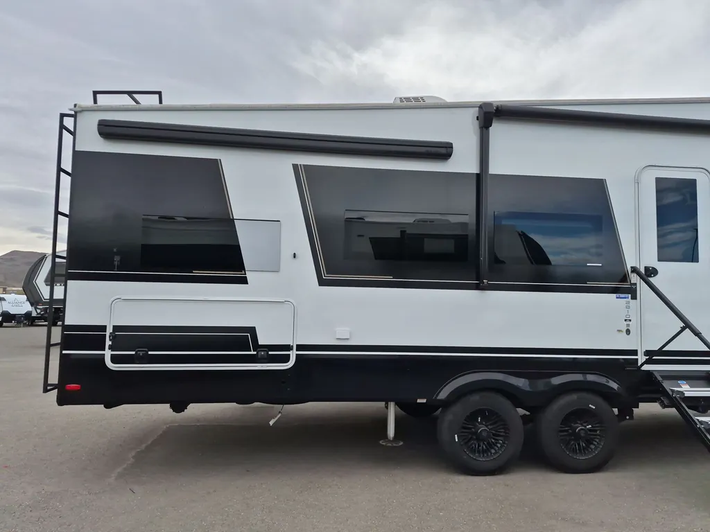 2026 Brinkley Model Z 2810, Photos photo 22