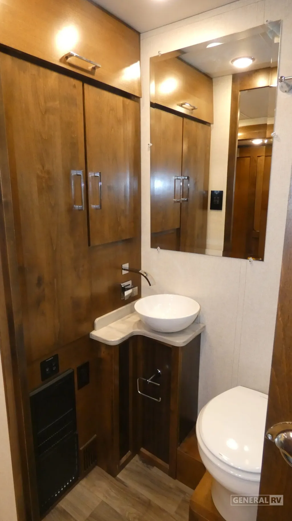 2019 Tiffin Wayfarer 24 FW, Photos photo 18