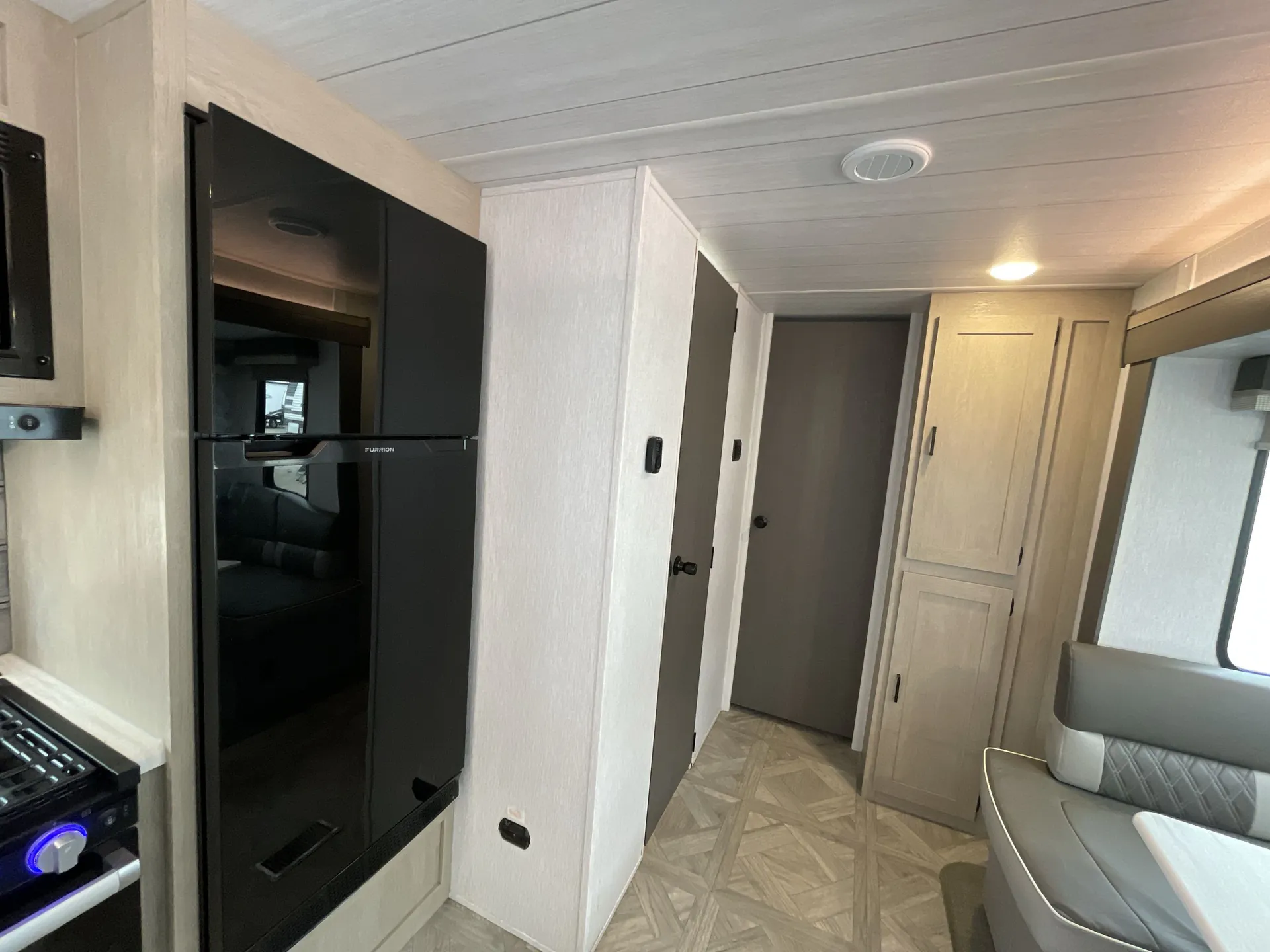 2024 Forest River Wildwood 31KQBTS — fridge