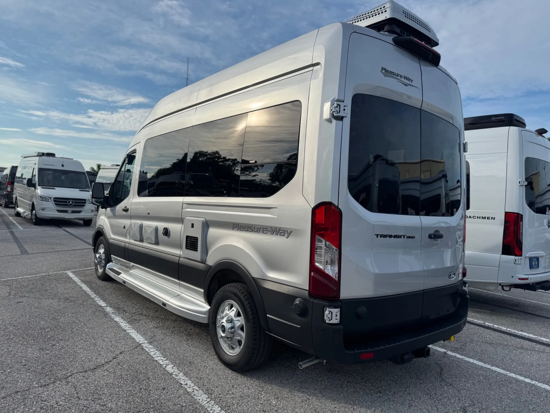 2027 Pleasure-Way Ontour 2 - Photo 4