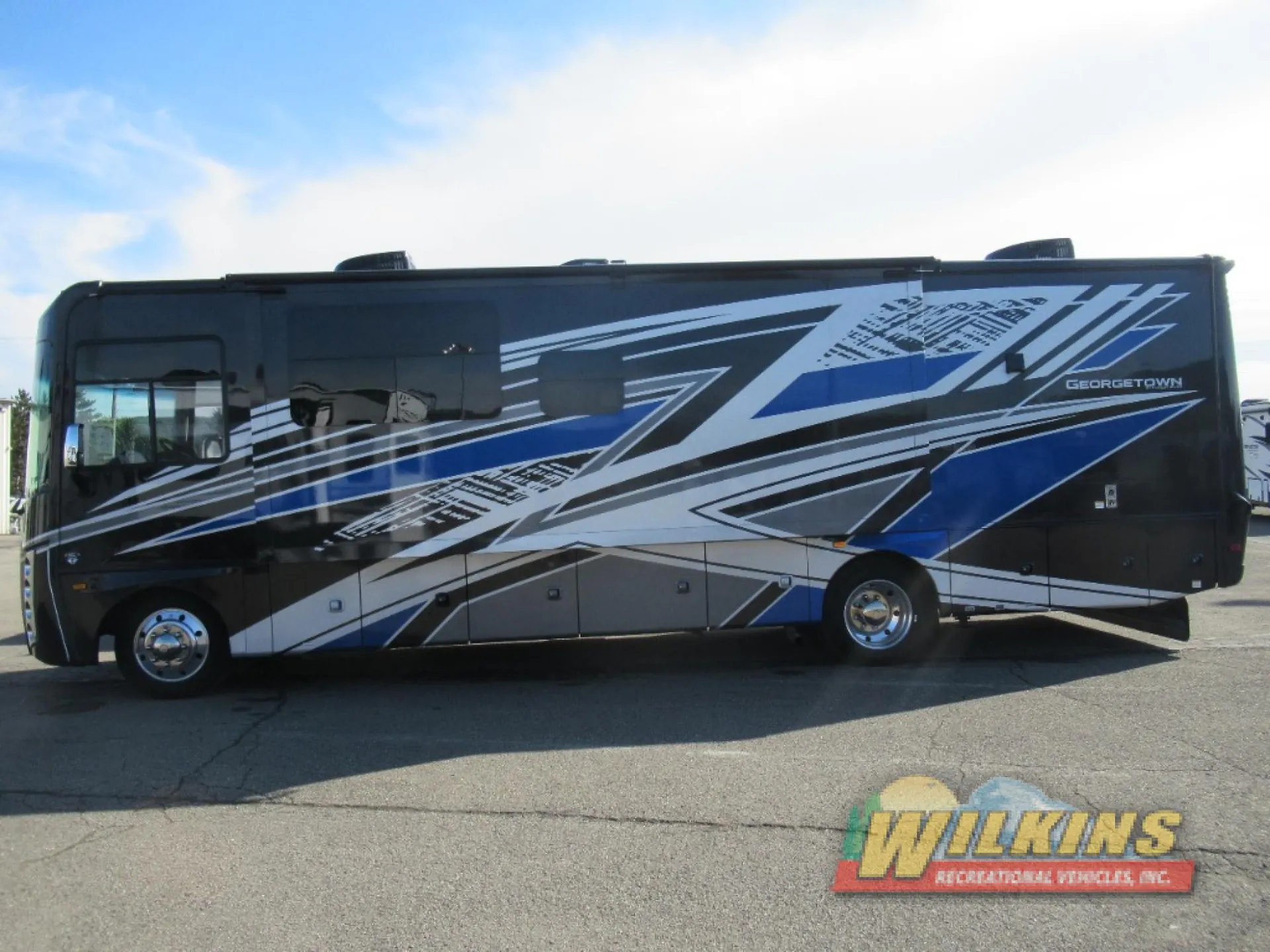 2023 Forest River Georgetown 7 Series GT7 32J7 - Photo 4