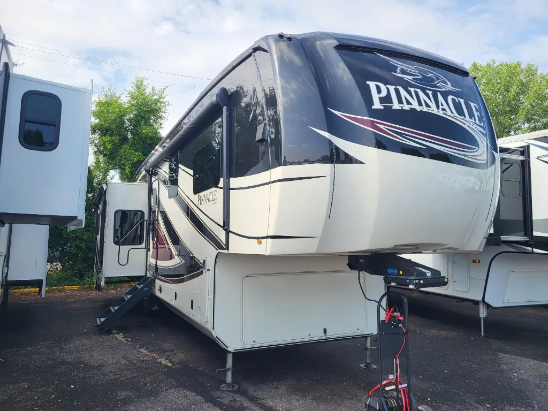 2018 Jayco Pinnacle 36KPTS - Photo 2