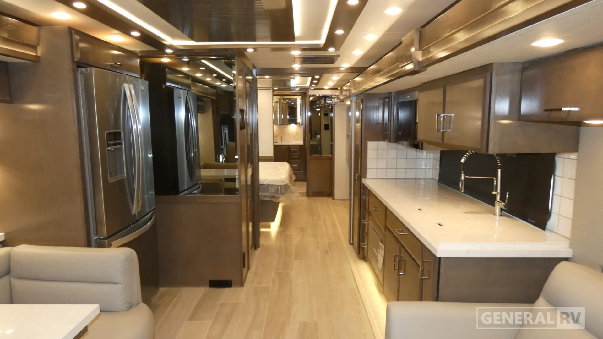 2026 Newmar Mountain Aire 3825 - Photo 3