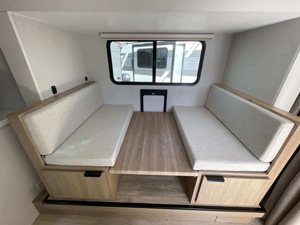 2027 Winnebago Micro Minnie 2108DS, Photos photo 12