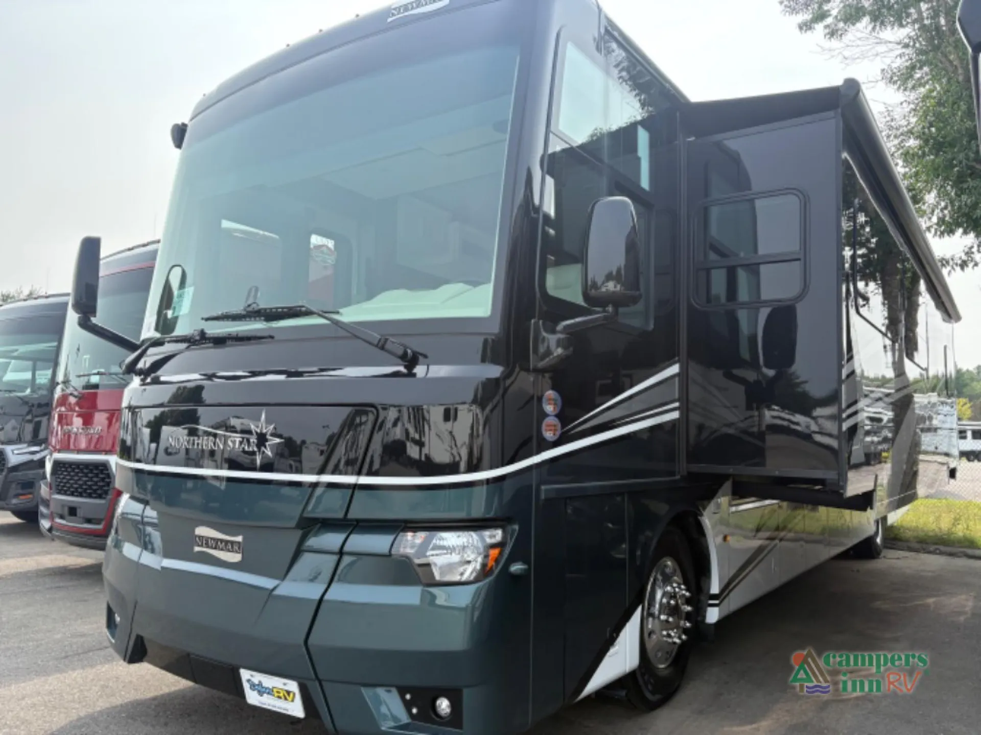 2025 Newmar Northern Star 4037 - Photo 4